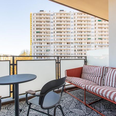 Daplace - Corso Sempione Suites Milan Bagian luar foto