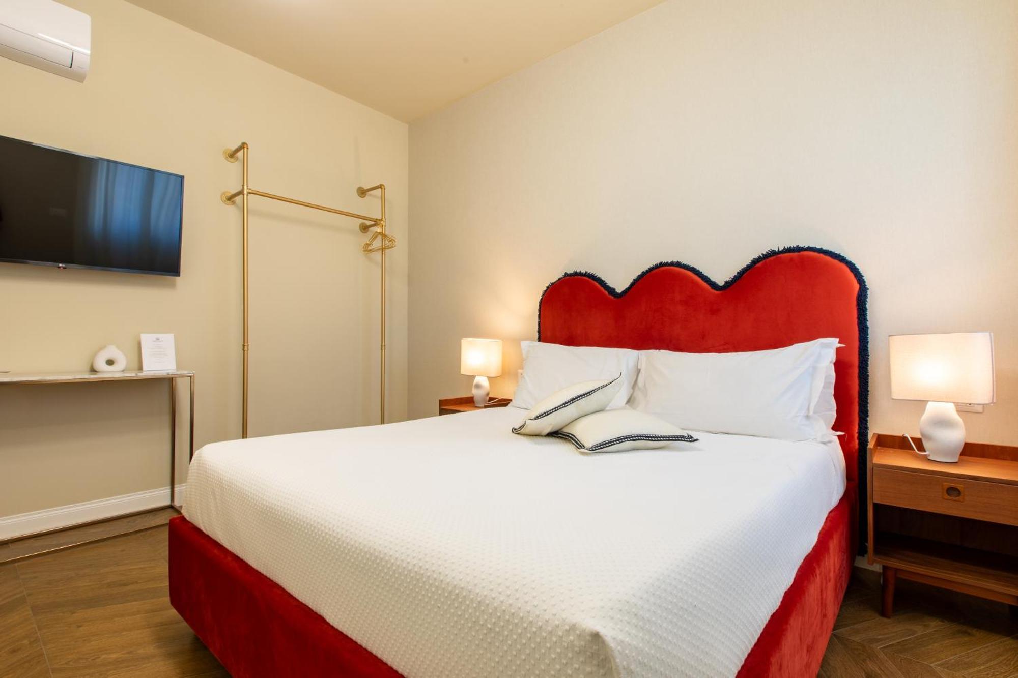 Daplace - Corso Sempione Suites Milan Bagian luar foto