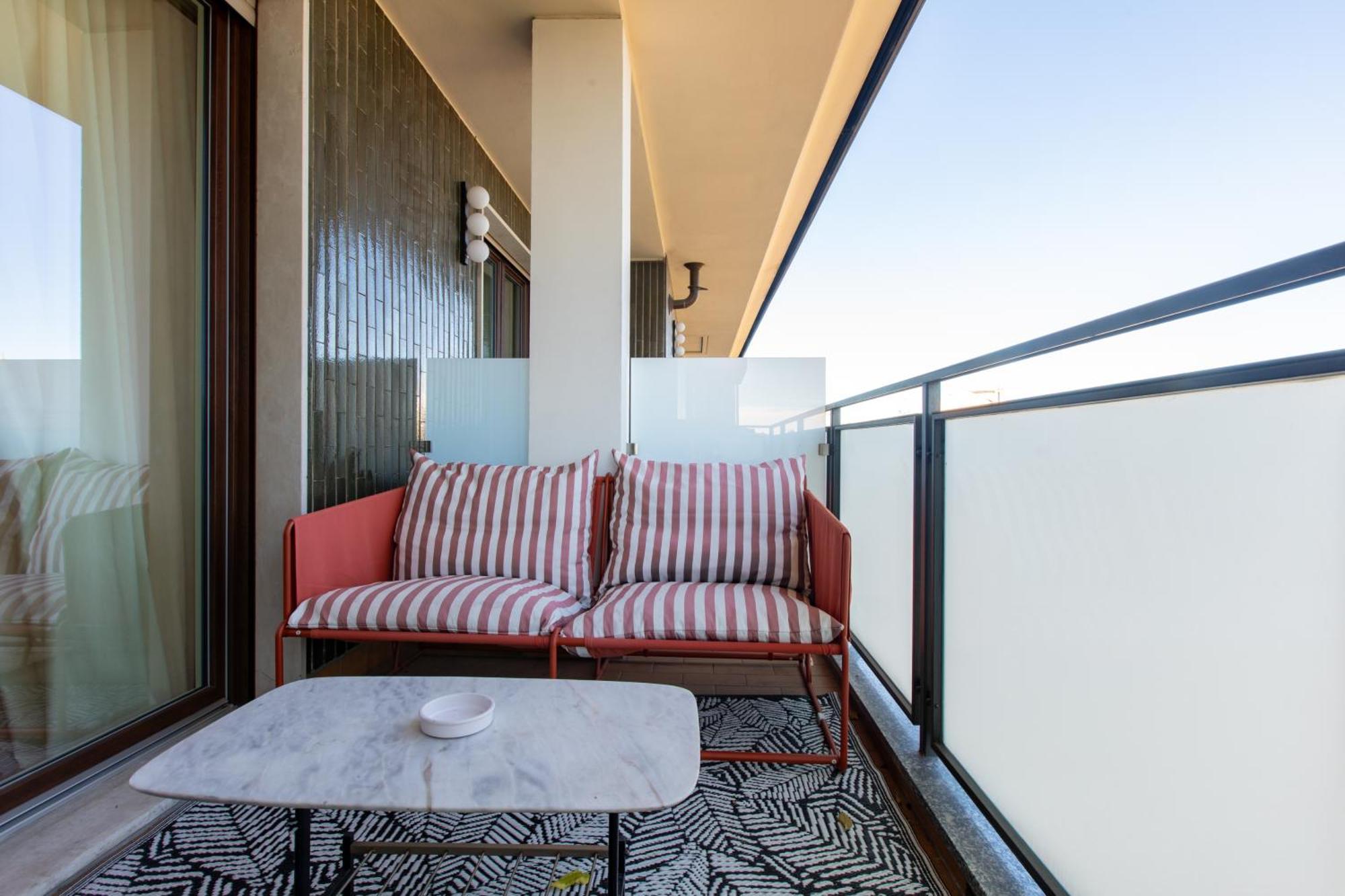Daplace - Corso Sempione Suites Milan Bagian luar foto