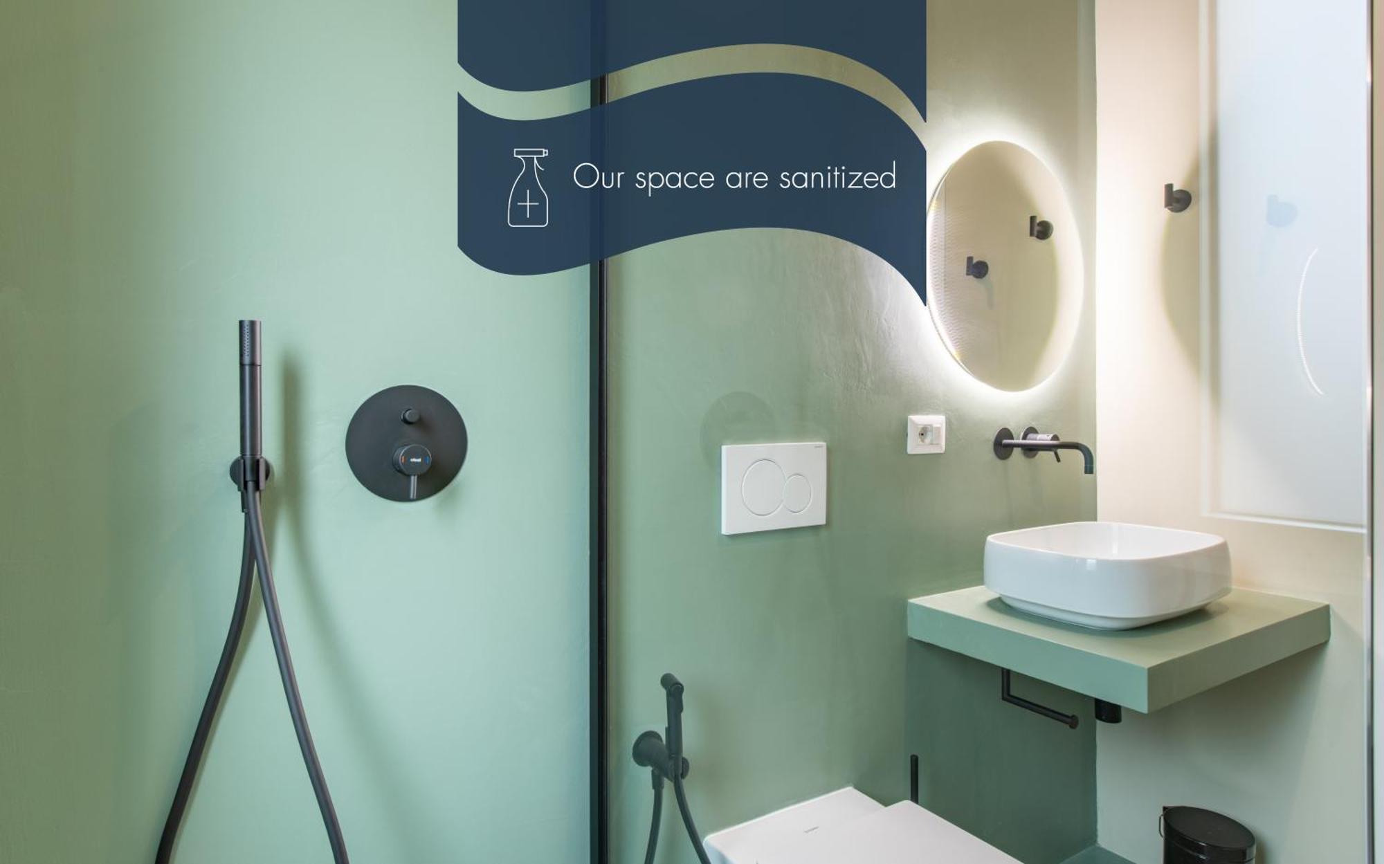 Daplace - Corso Sempione Suites Milan Bagian luar foto